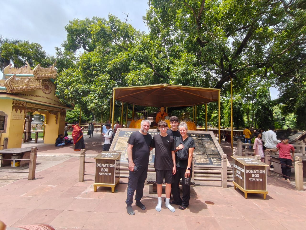 “Unforgettable Spiritual Journey in Varanasi”