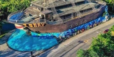 Roatan East Side Tour + Sloths + Iguana