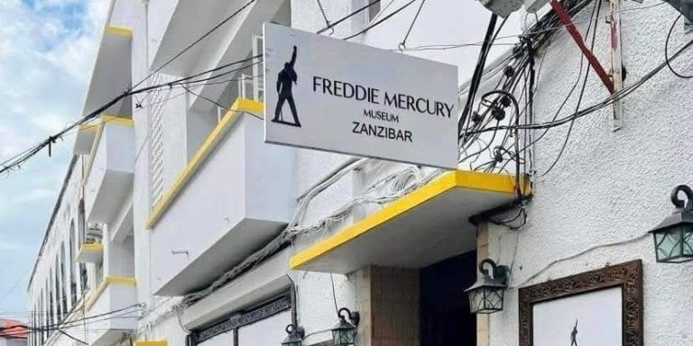 STONE TOWN TOUR, SPICE FARM & JOZANI FOREST