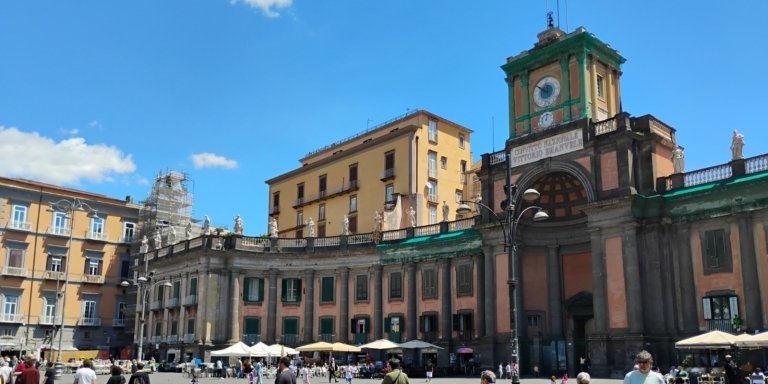 Naples walkin Tour Gotique Baroque & Liberty hidden gem