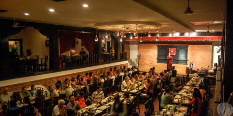 Kathmandu: Cultural Dinner Show in Thamel