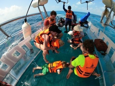 Isla Mujeres: Excursion Crystal Boat Tour at the Caribbean