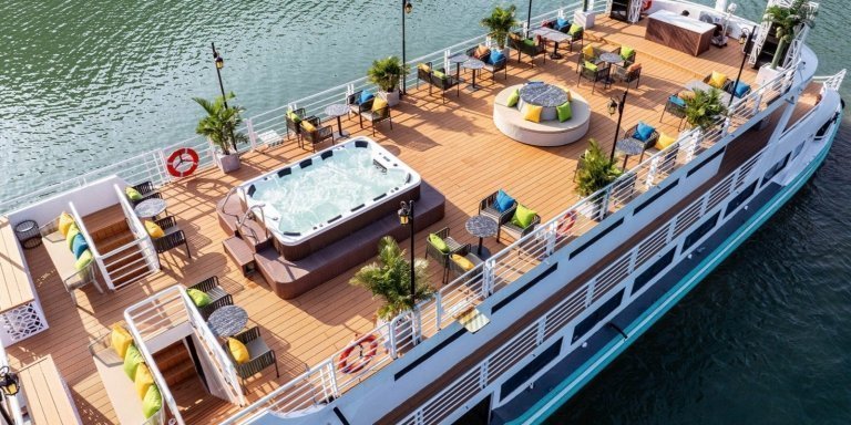 LAN HA BAY & CAT BA ISLAND DAY TOUR