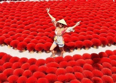 Incense Village, Hat, and Lacquer Artisanal Tour