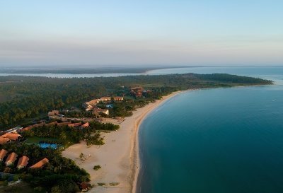 Sri Lanka: 4-Day Minneriya, Polonnaruwa, and Pasikuda Tour