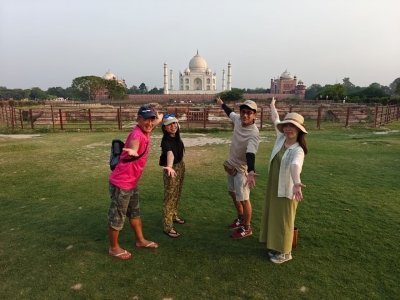 From Delhi Overnight With Taj Mahal Sunrise and Sunset Tour