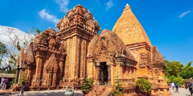 Nha Trang Coastal Culture & Island Hopping Tour 3D2N