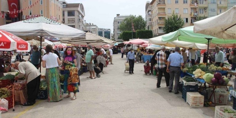 Journey from Traditional Markets to Modern Malls