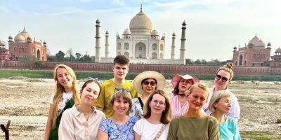 From Delhi: Same Day Taj & Agra Fort Day Trip with Transfers