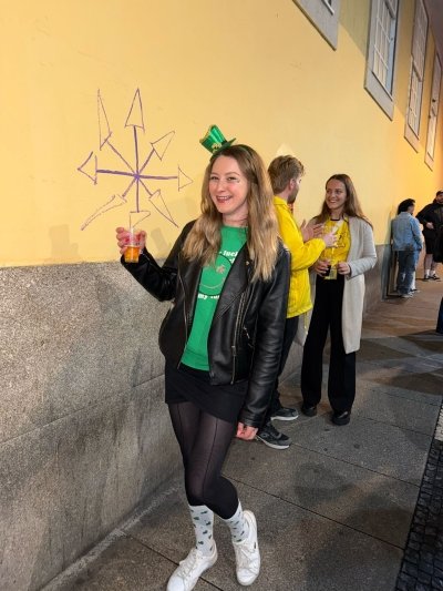 St. Patrick’s PUBCRAWL: 7 Drinks,5HRS 4BARS Skip the Line CLUB !