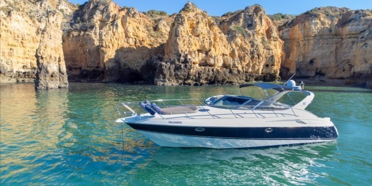 Full Day Luxury Private Boat Cruise including drinks and snacks