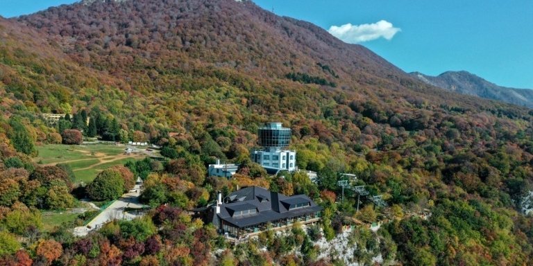 Peaks and Palaces: Tirana, Dajti and Kruja in one day