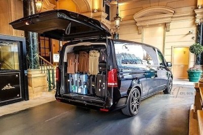 Private Transfer from Prague Airport to Prague City