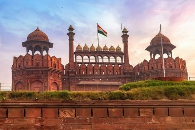 Delhi: Skip-the-Line Red Fort Tour With Hotel Pickup & Guide