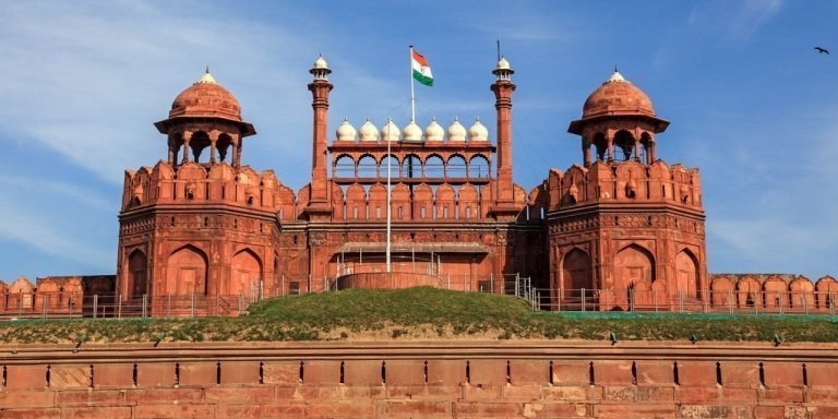 Delhi: Skip-the-Line Red Fort Tour With Hotel Pickup & Guide