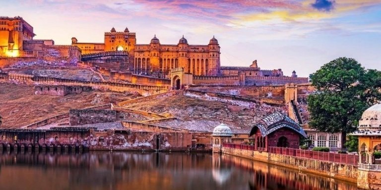 Full-Day Jaipur City Tour with Elephant Ride at Amber Fort