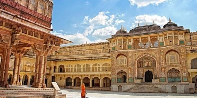 Private Full-Day Jaipur City Tour with Car & Expert Guide