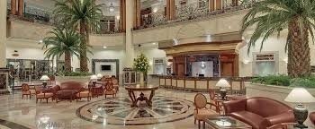 Lucknow: Private Day Tour with Lunch and Hotel Pickup