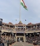 Amritsar: Golden Temple, Jallianwala Bagh, Wagah Border Tour