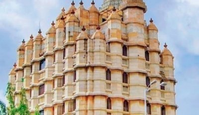 Mumbai: Full-Day Guided Sightseeing Tour of Mumbai