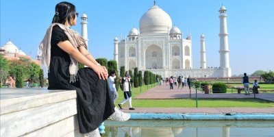 City of Tombs:Taj Mahal , Akbar’s Tomb & Baby Taj from Delhi