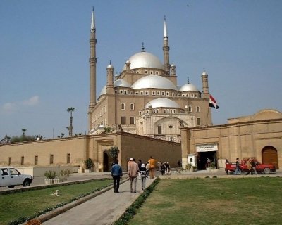 Cairo Day Tour: Salah El Din Citadel, Coptic and Islamic Cairo