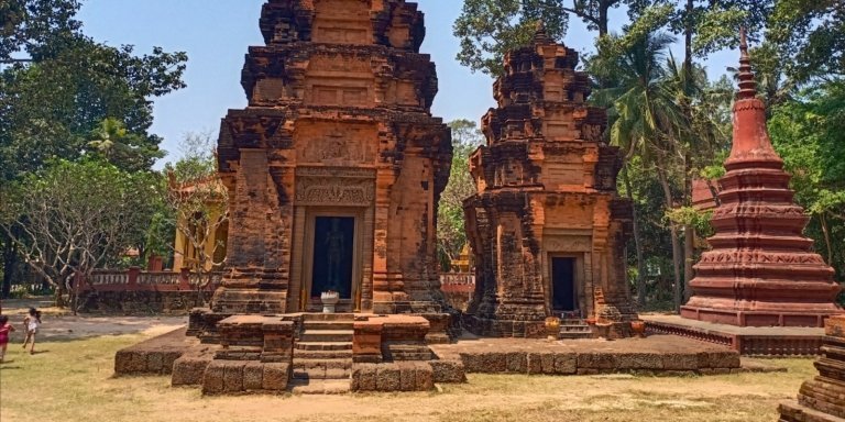 One Day Private City Tour Explore in Siem Reap