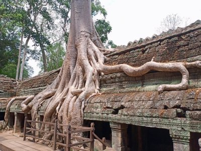 Private Two Day Temple Tour With Kbal Spean
