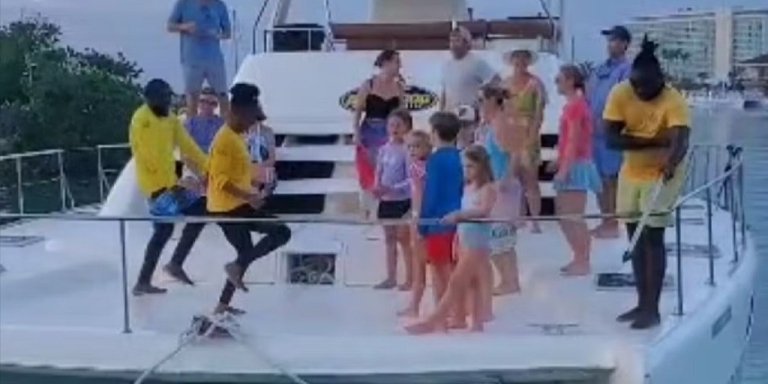 Catamaran Cruise from Montego Bay to Negril (Private)