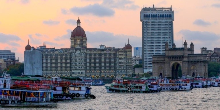Across the Heart of India: Mumbai to Delhi Tour