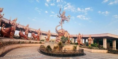 Ahmedabad to Indore Architecture & Temple Tour