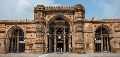Ahmedabad to Varanasi Heritage Cities Tour