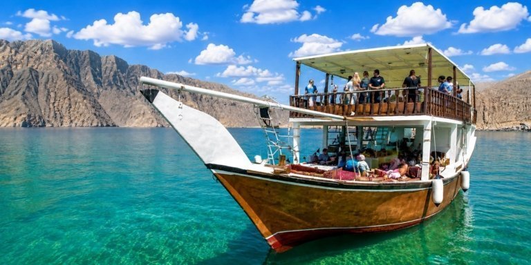 Full Day Musandam Dibba Cruise with Buffet Lunch and Snorkelling