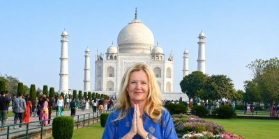 Form Delhi: Sunrise Taj Mahal, Agra Fort & Baby Taj Private Tour
