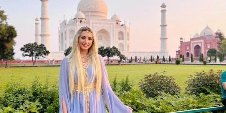 Private Same Day Taj Mahal Tour from Delhi by Car