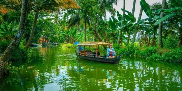 Colony, Backwaters & Beaches of Kerala