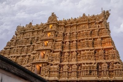 Colony, Backwaters & Beaches of Kerala