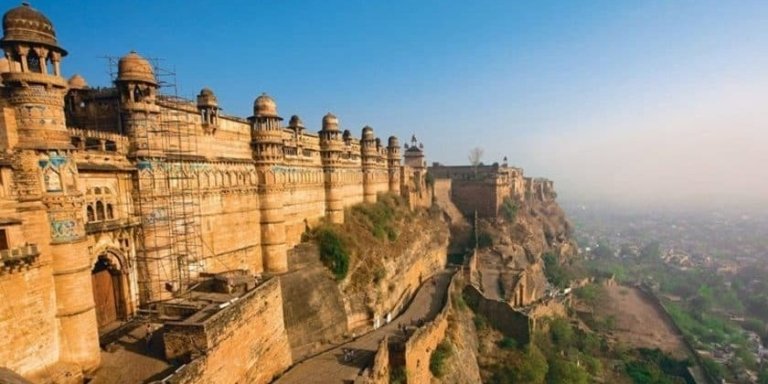 Forts, Palaces and Temples of Gwalior and Orchha