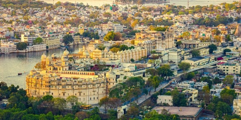 4-Day Private Udaipur and Kumbhalgarh Tour