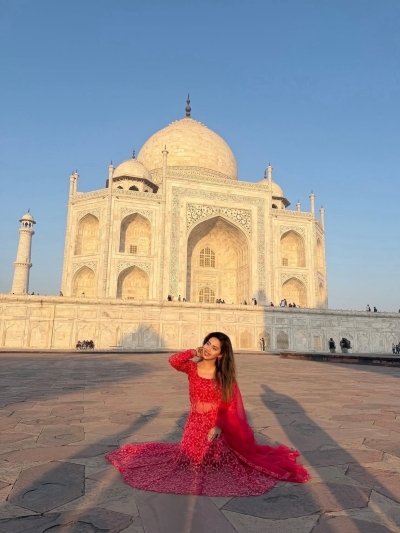 Private 2-Day Overnight Agra Tour from Delhi with Taj Mahal