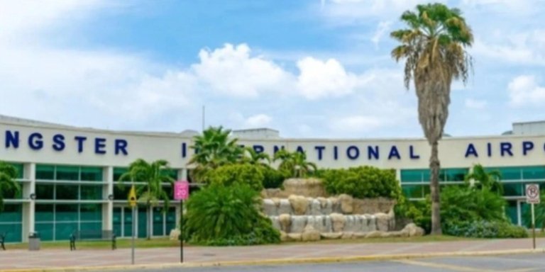 Airport Transfer: Montego Bay Airport to Riu Palace Aquarelle