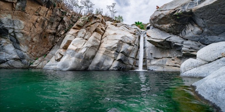 Cabo Hiking Tour in Fox Canyon