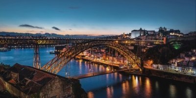Porto to Lisbon Private Transfer With Sightseeing Stops