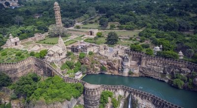 Rajasthan Magnificent Fort, Palaces & Village Tour from Jaipur