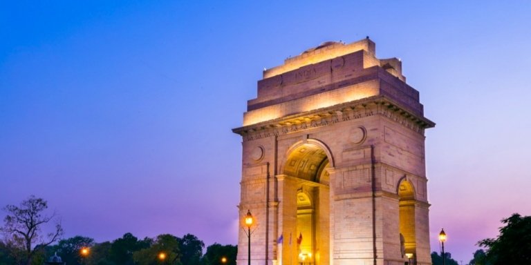 Delhi to Bhopal Drive To See Taj, Temple & Tiger