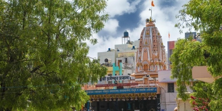 The Holy Shiva Temples & Caves in Maharashtra