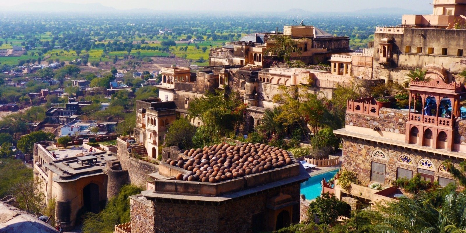 Neemrana Fort Same Day From Delhi with Lunch