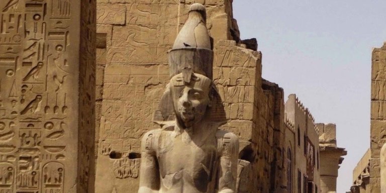 Luxor West Bank Group Tour: Kings Valley - Hatshepsut Temple â€“ Memnon
