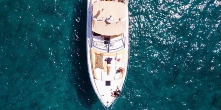Private charter of SkyLine Cruiser Motor Yacht