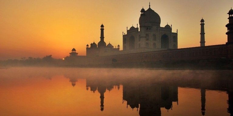 One Day Private Guided Sightseeing Tour of Taj Mahal and Agra Fort